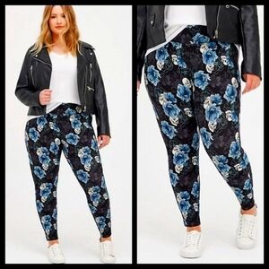 Torrid Pixie Ponte Pant Black Blue Floral Skull Max Stretch Slim